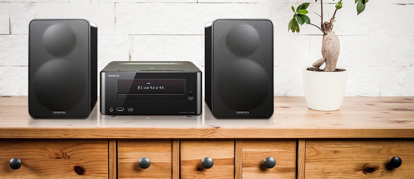 Onkyo CS-265(B) CD Receiver on Table